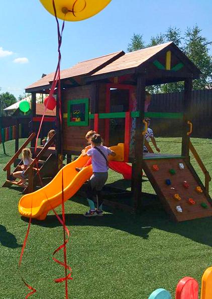 Детская площадка Kids' holiday c домиком (( Праздник малышей, для 1 - 5 лет, с домиком)