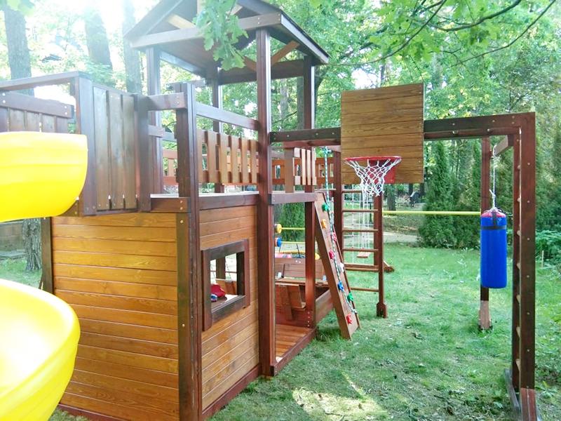 Детская площадка LARGE FRIENDLY FAMILY (Большая дружная семья)