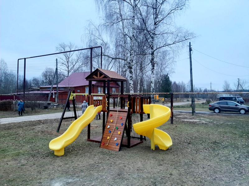 Детская площадка MIDDLE STRONG 8 с металлической качельной балкой