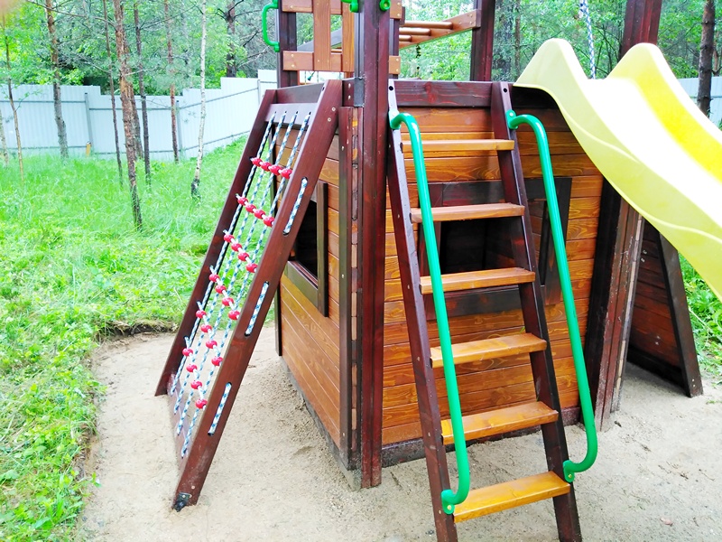 Детская площадка Поручни металлические