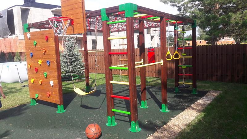 Детская площадка Family Sports Island ( Спортивный Семейный Остров)