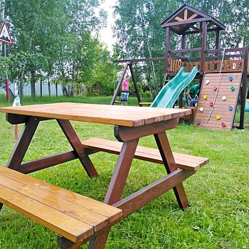 MIDDLE 2 с песочницей и столиком