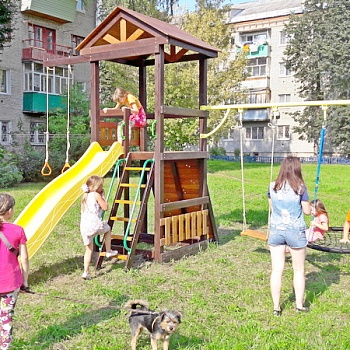 Дети и собачка!