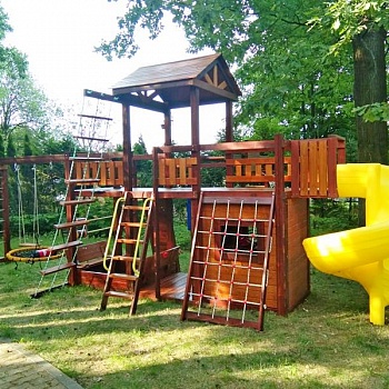 LARGE FRIENDLY FAMILY  (БОЛЬШАЯ ДРУЖНАЯ СЕМЬЯ)